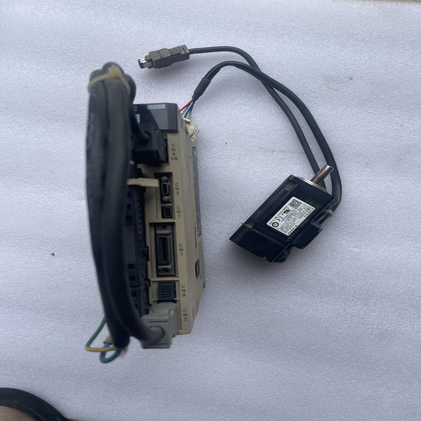 安川驱动器SGDV-R90A11B002000