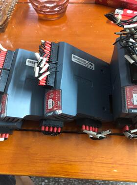 P900翠欧运动控制器，MC4N－ECAT，成色如图，议价出