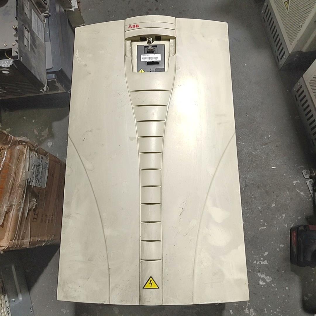 变频器   ACS550-01-180A-4