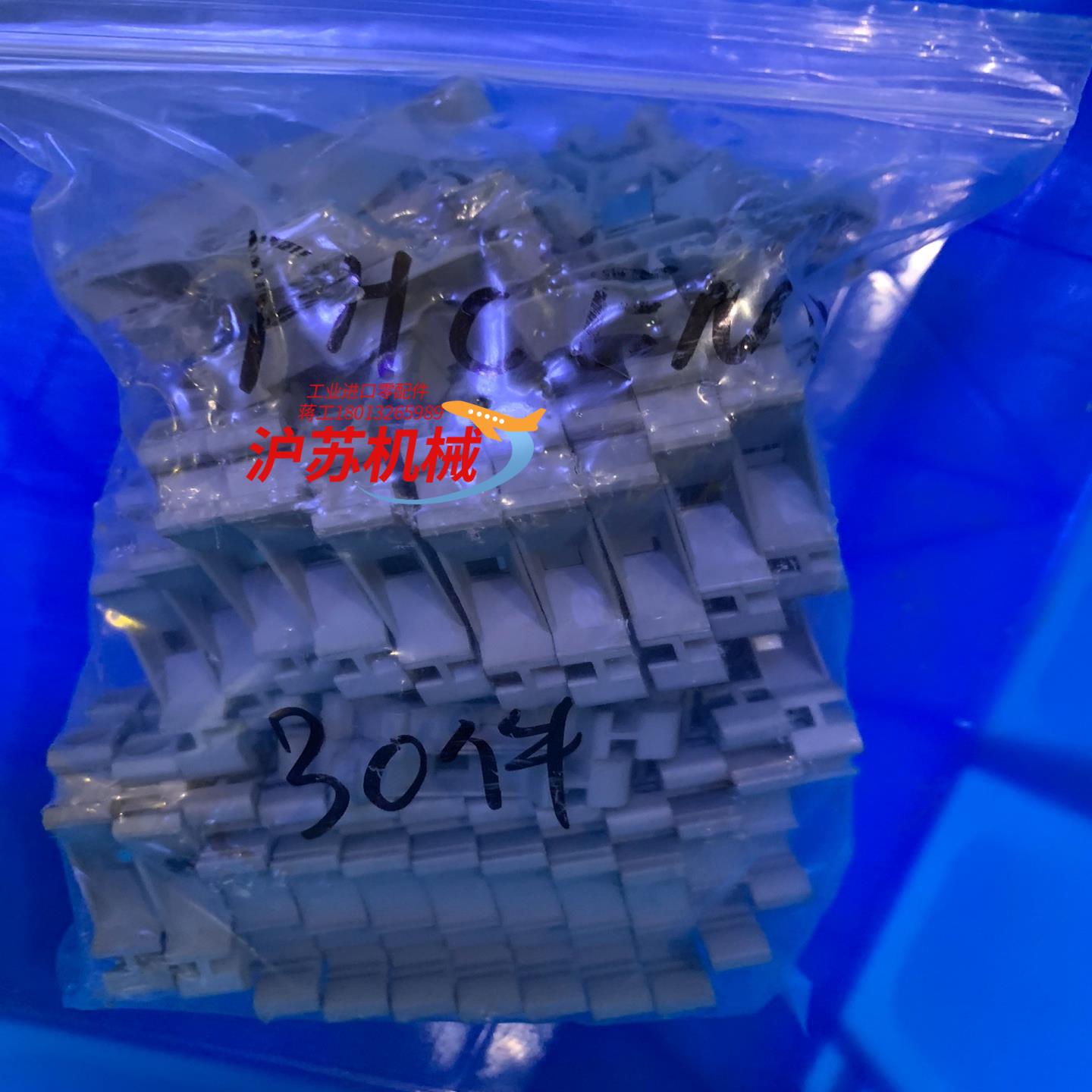 菲尼克斯端子，型号UK6N32个全新工厂剩余，订货号：3