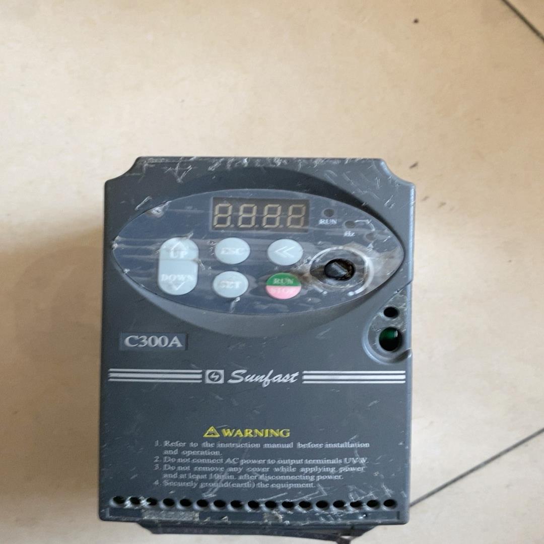 变频器拆机SUNFAR四方C300A变频器一只。220V