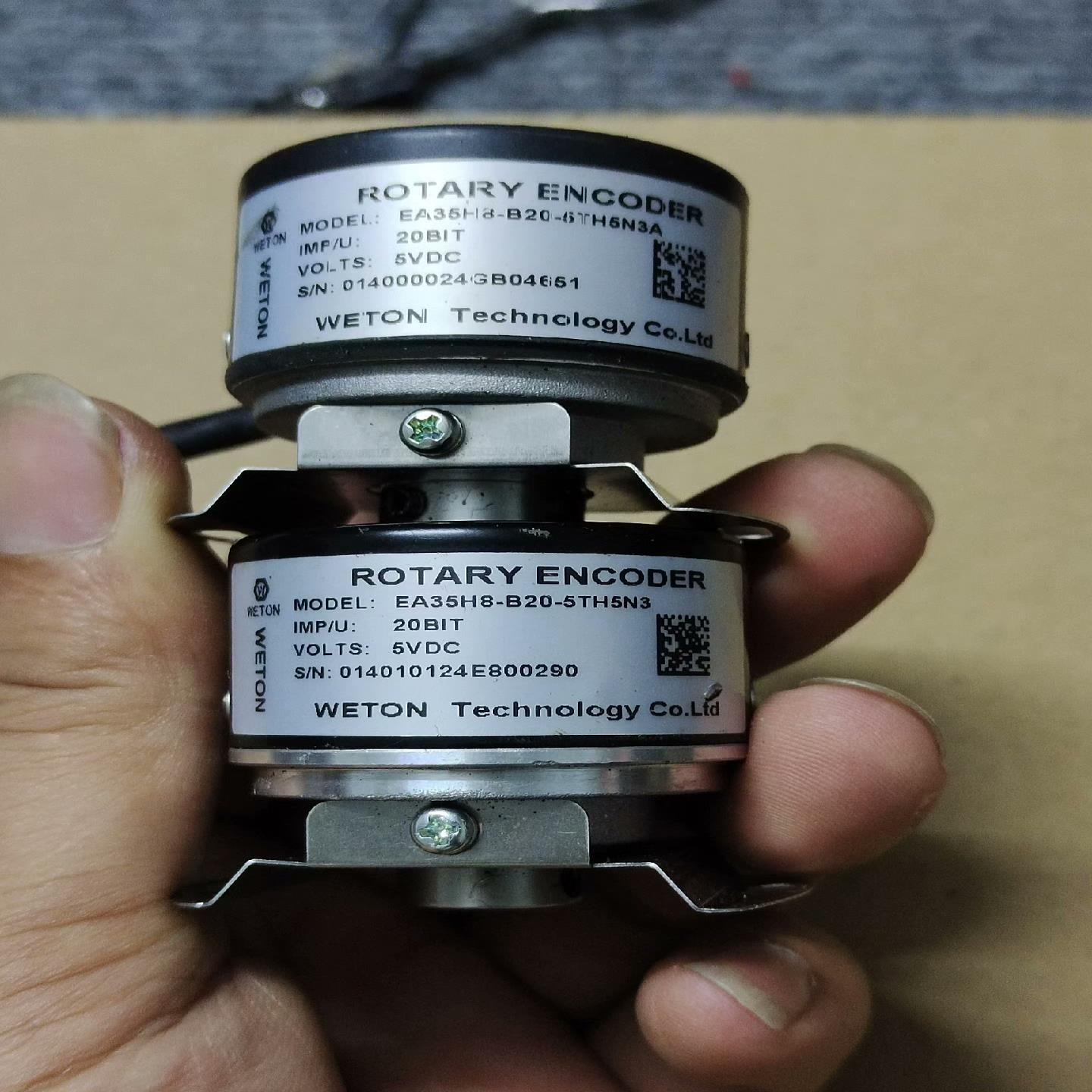 汇川编码器EA35H8-B20-5TH5N3，成色可以，功能
