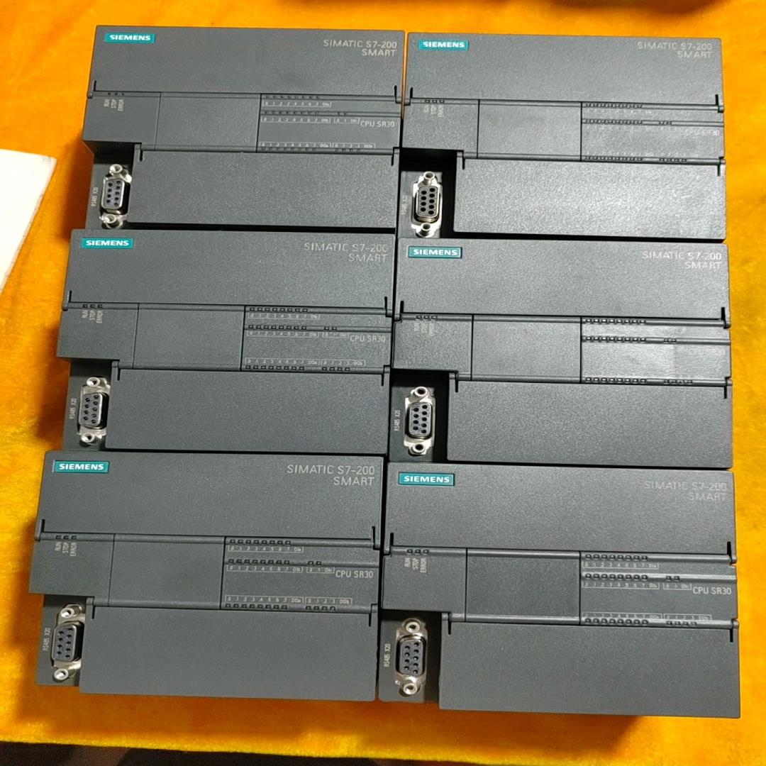 （设备配件）实物，西门子-SMART288，功能1SR30AA0-0拍摄