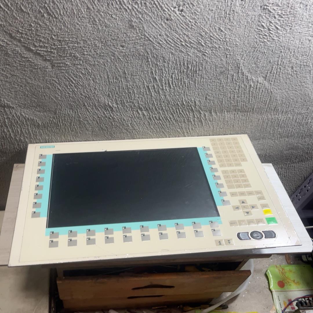 西门子工控屏6AV8100-1BC00-0AA1来的，