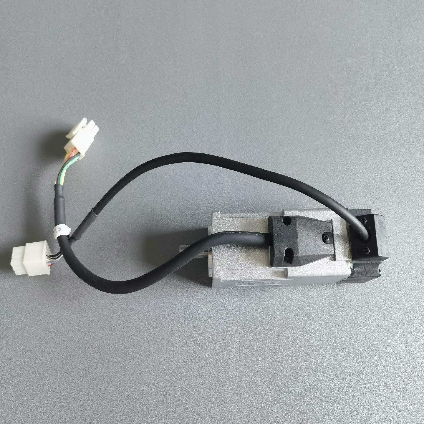 伺服马达 MSMF012L1V2M