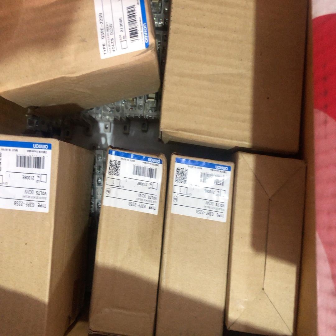 Omron/ Omron/G3PF-225B