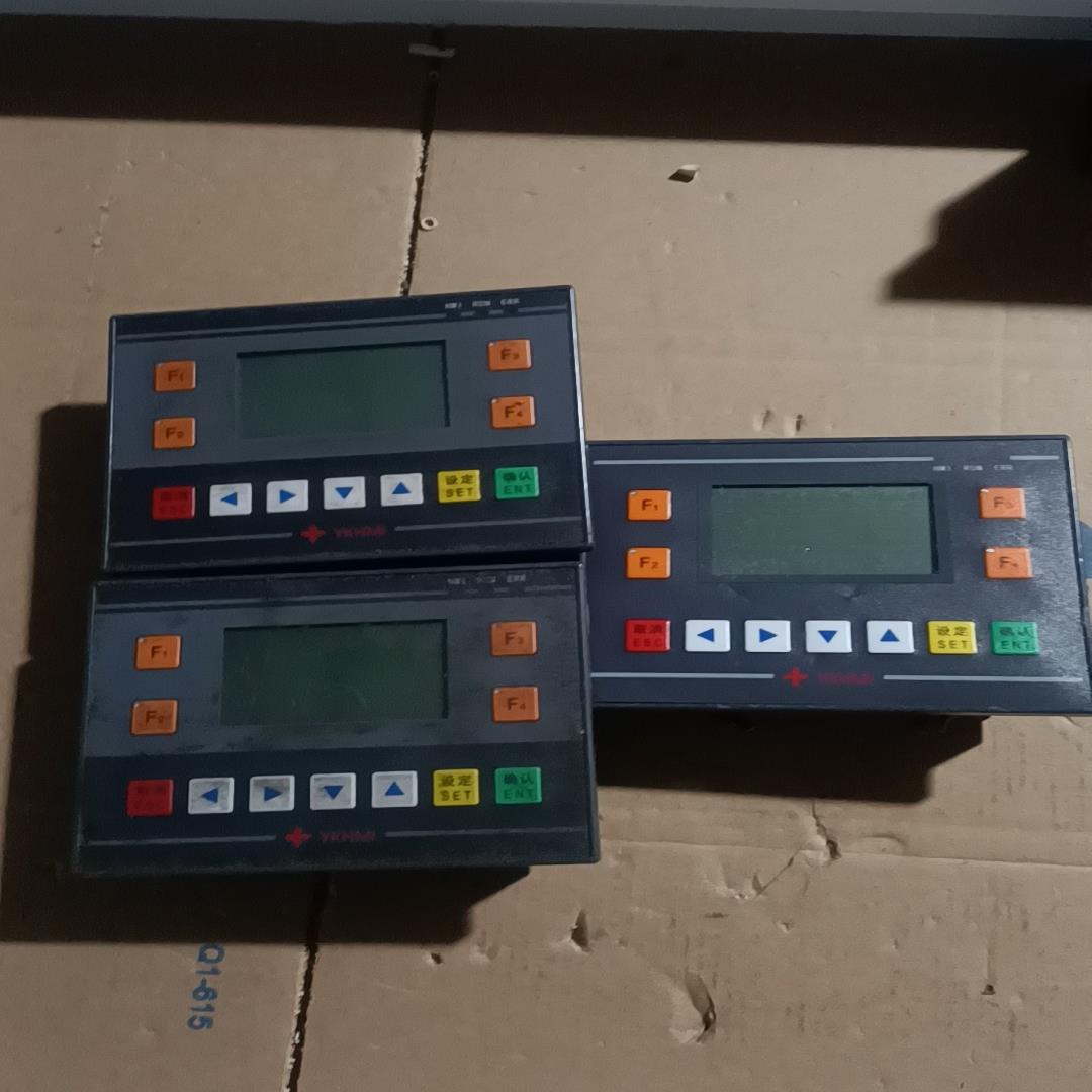 中达优控触摸屏HX-330－A  V2,DC24V,现货3个