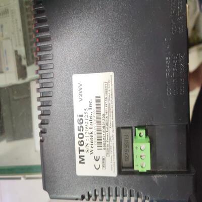 二手99新触摸屏MT6056i实物图拍摄。质保3个月议价