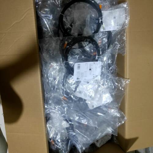 全新原装IFM易福门EVC142 连接线61根