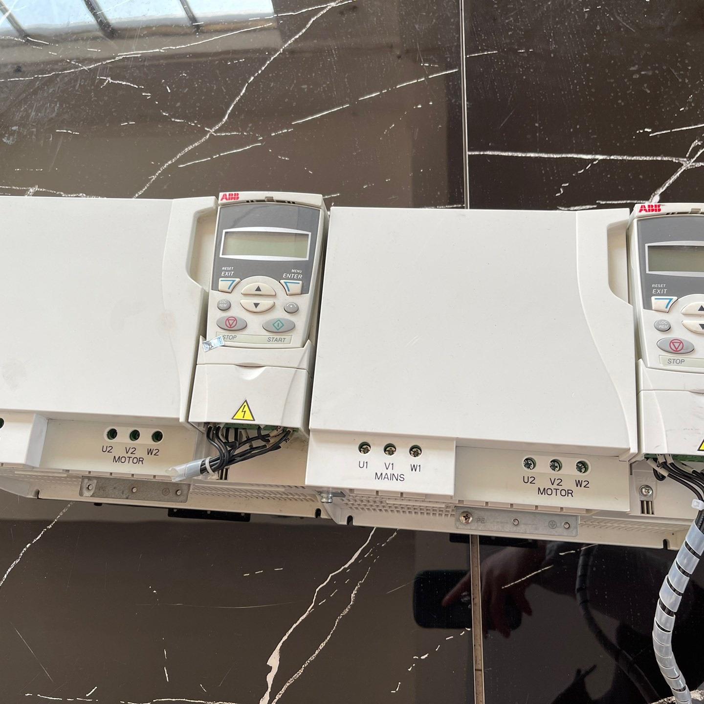 议~ABB变频器15KW310系列ACS310-03E-34A1