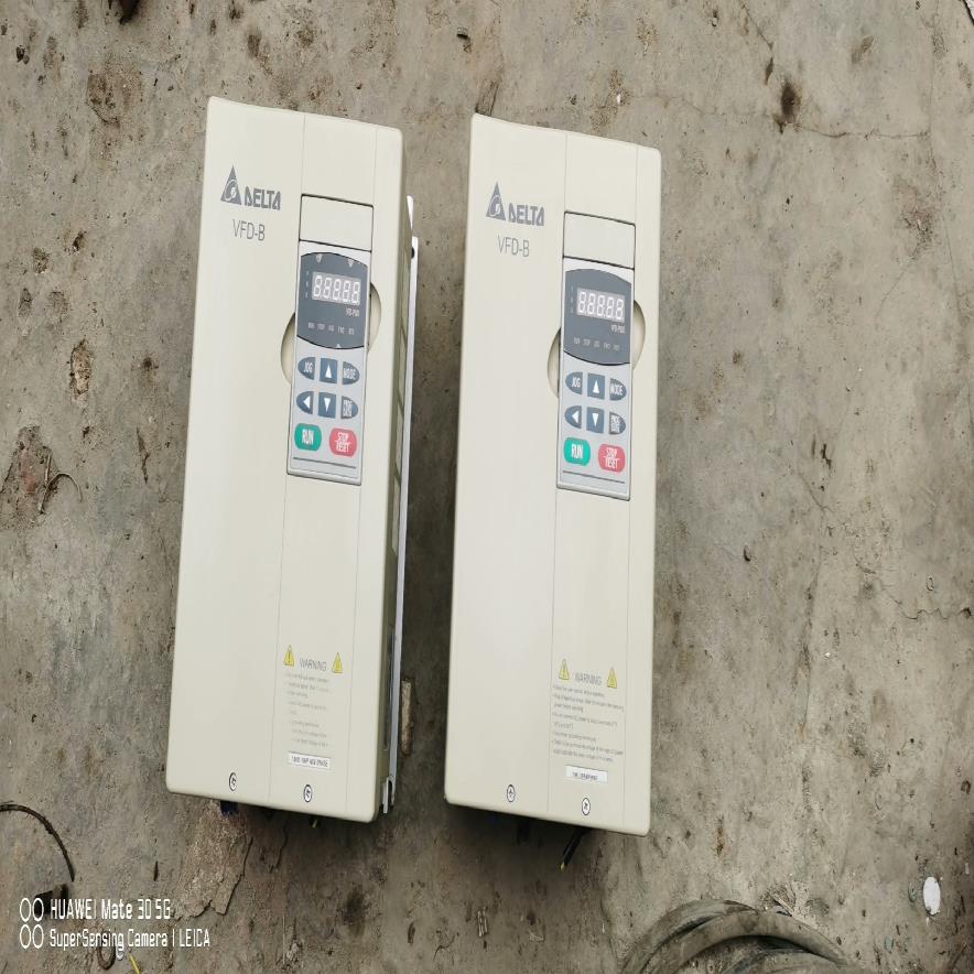 [德峰]。，台达成色变频器VFD075B43A漂亮7.5kw