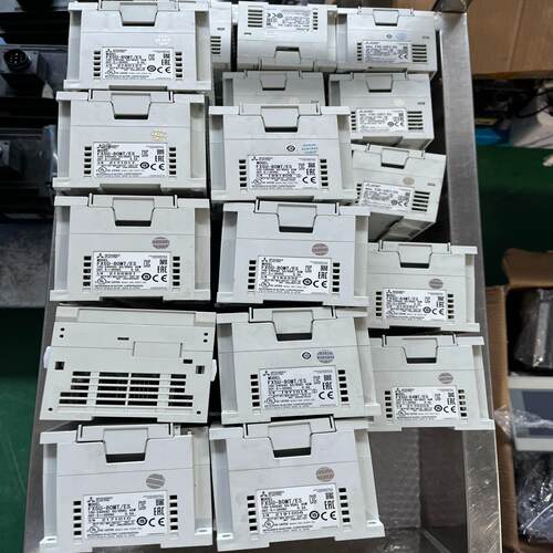 现货pLC  fX5U-64MT   FX5U-80MT