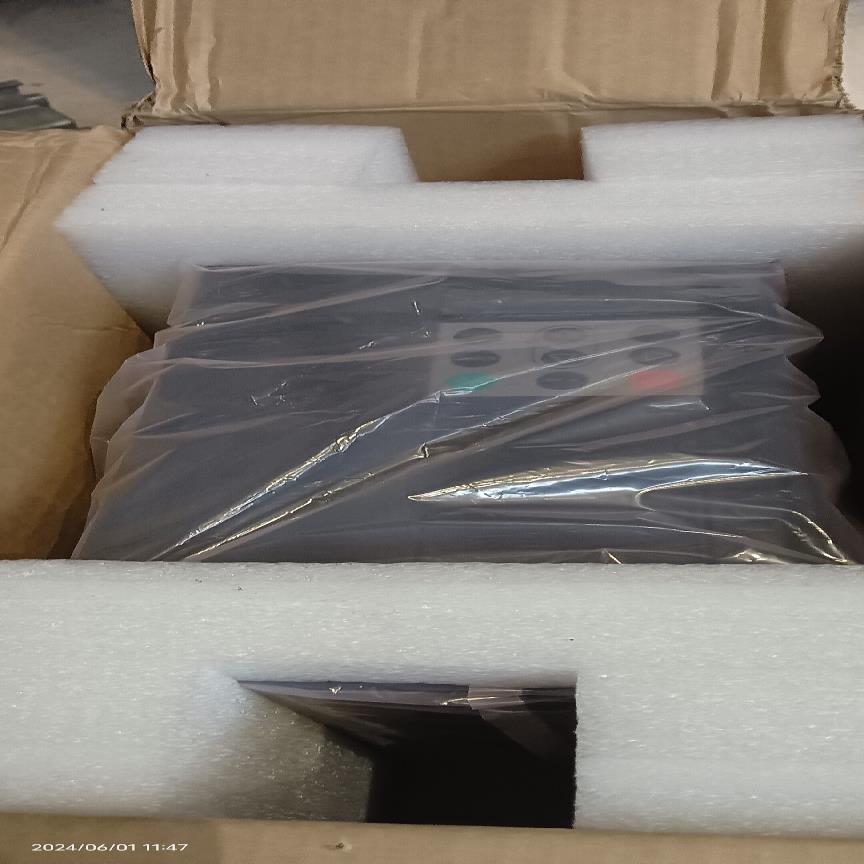 [德峰]汇川CS710起重专用变频器 CS710一4T11GB一F。