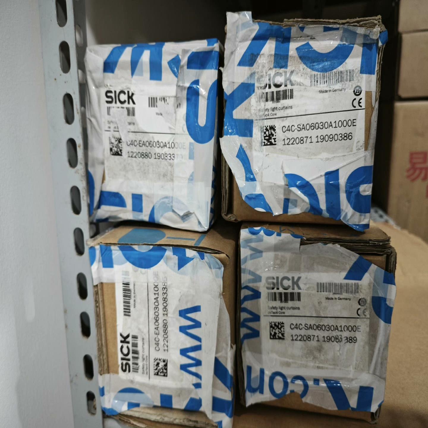 1220871 C4C-SA06030A1000E  122