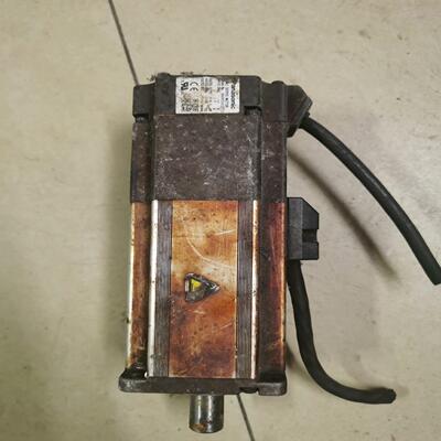 MHMD042G1D，400W刹车电机光轴，功能好，成