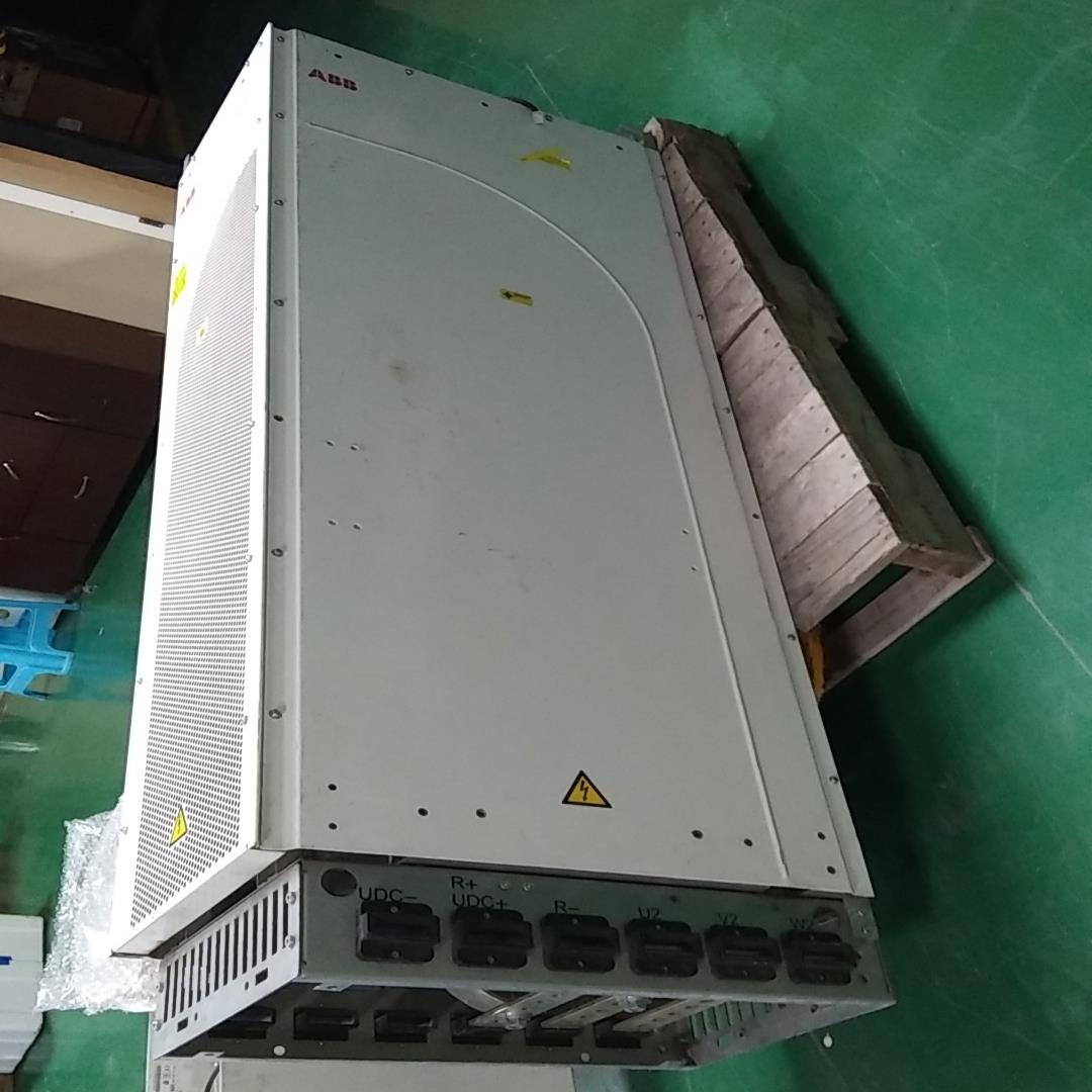 变频器ACS800-04-0260-3P901 原装