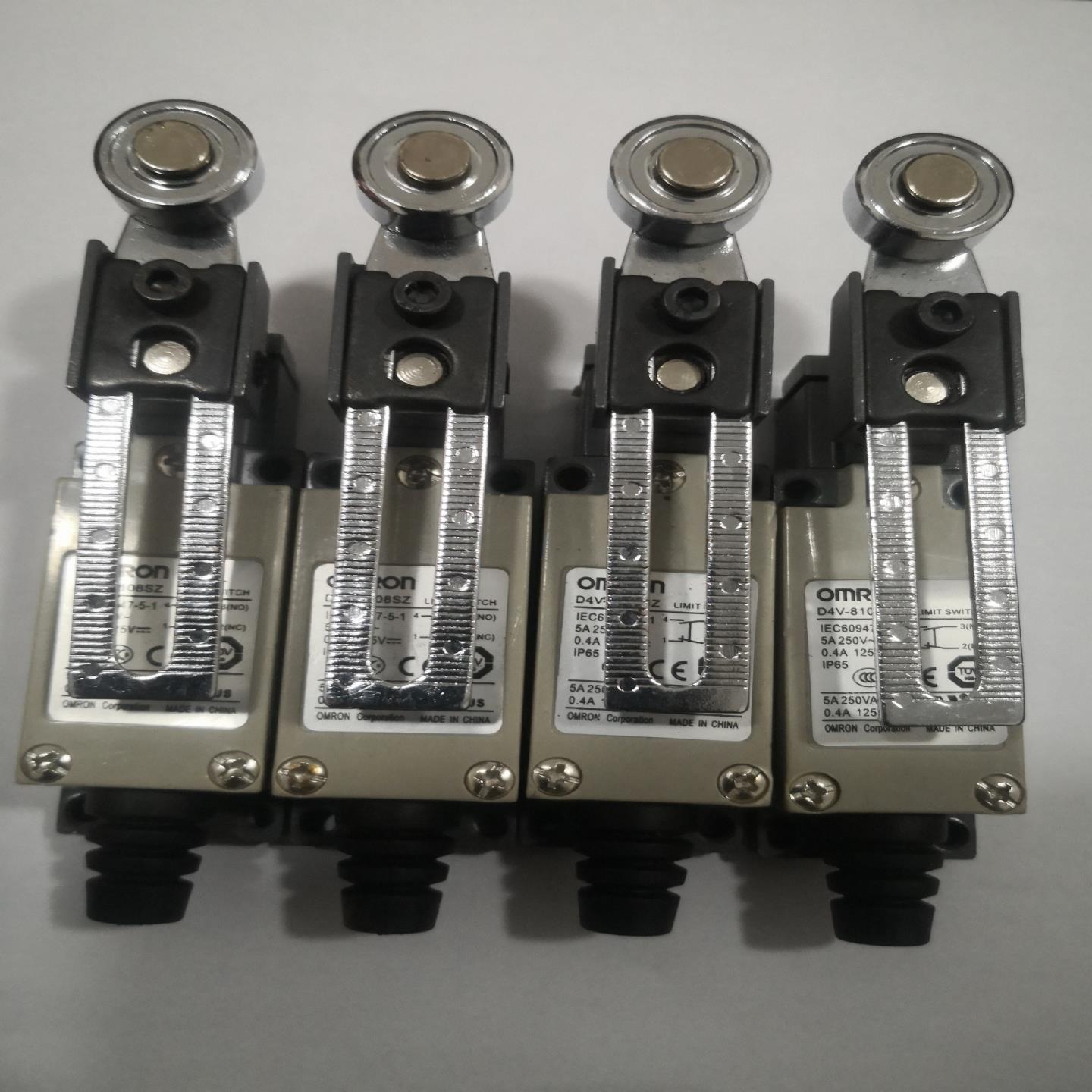 行程限位开关D4V-8108SZ,图片为图物4个