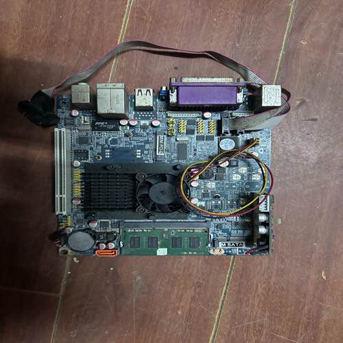 凌动D525 主板 双核四线程 17*17 工控机  银机