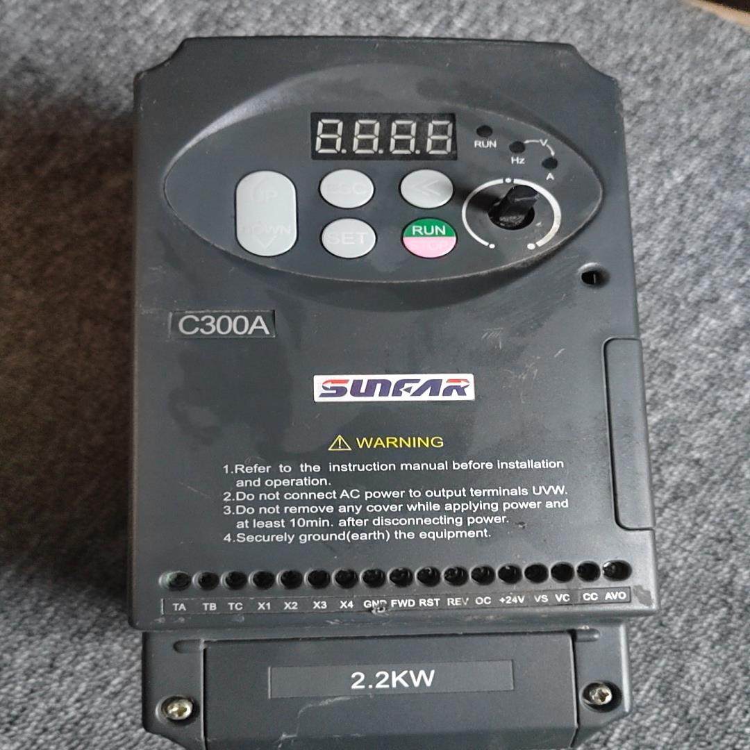 四方变频器C300A-2S0022L  单相220V  2.