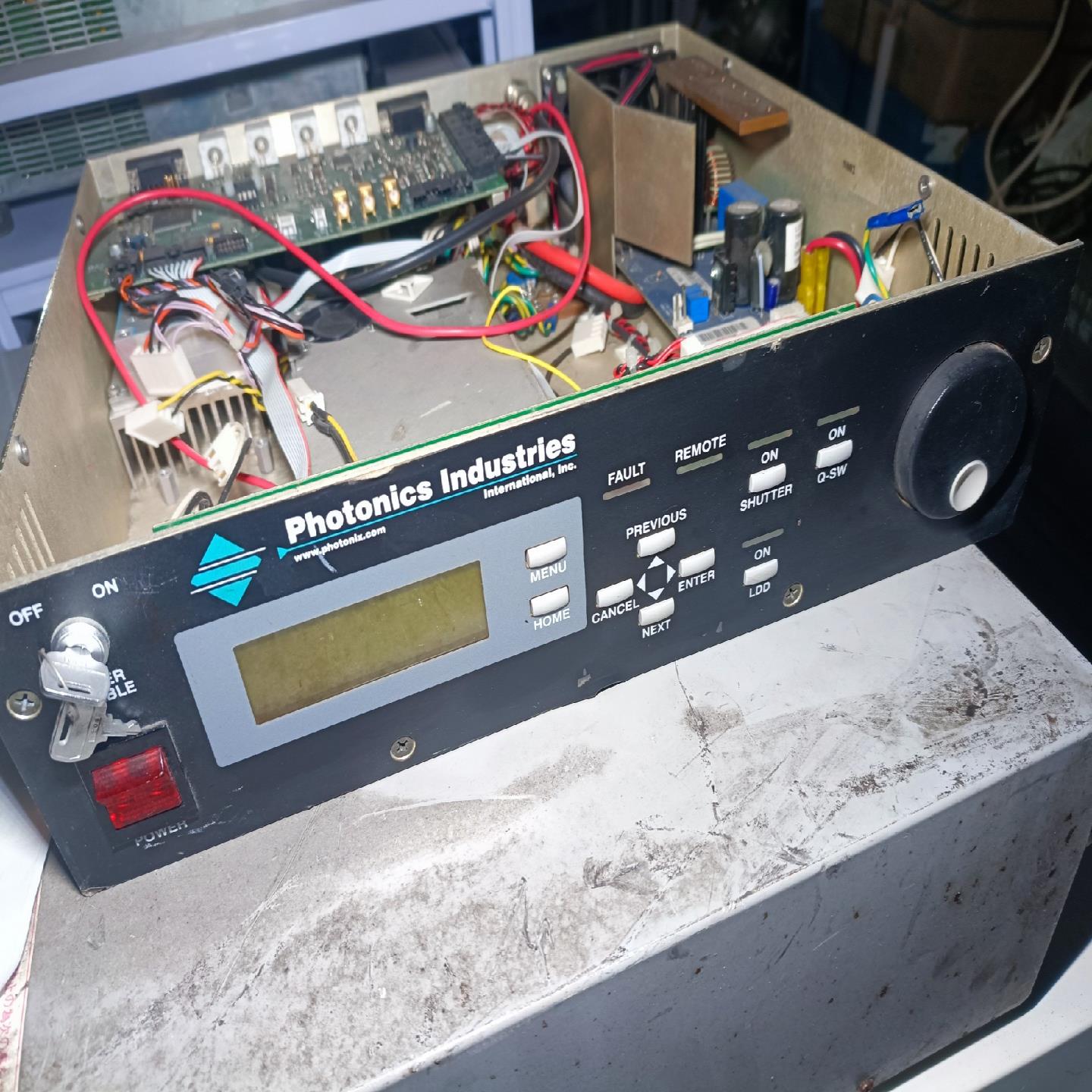 Photonics lndustries，激光器电源DS10