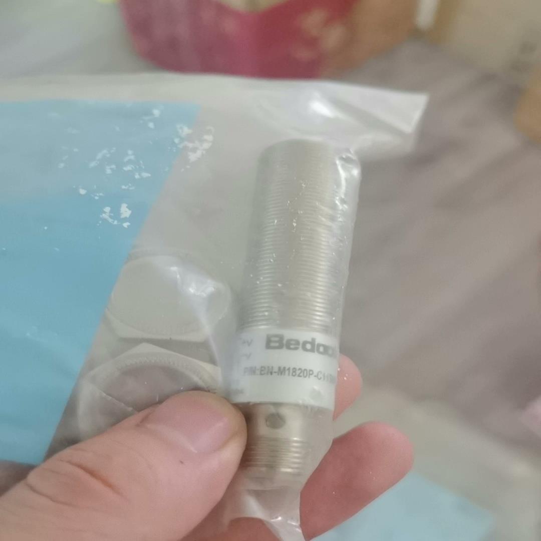 比杜克传感器BN-M1820P-C11SM12-LM120