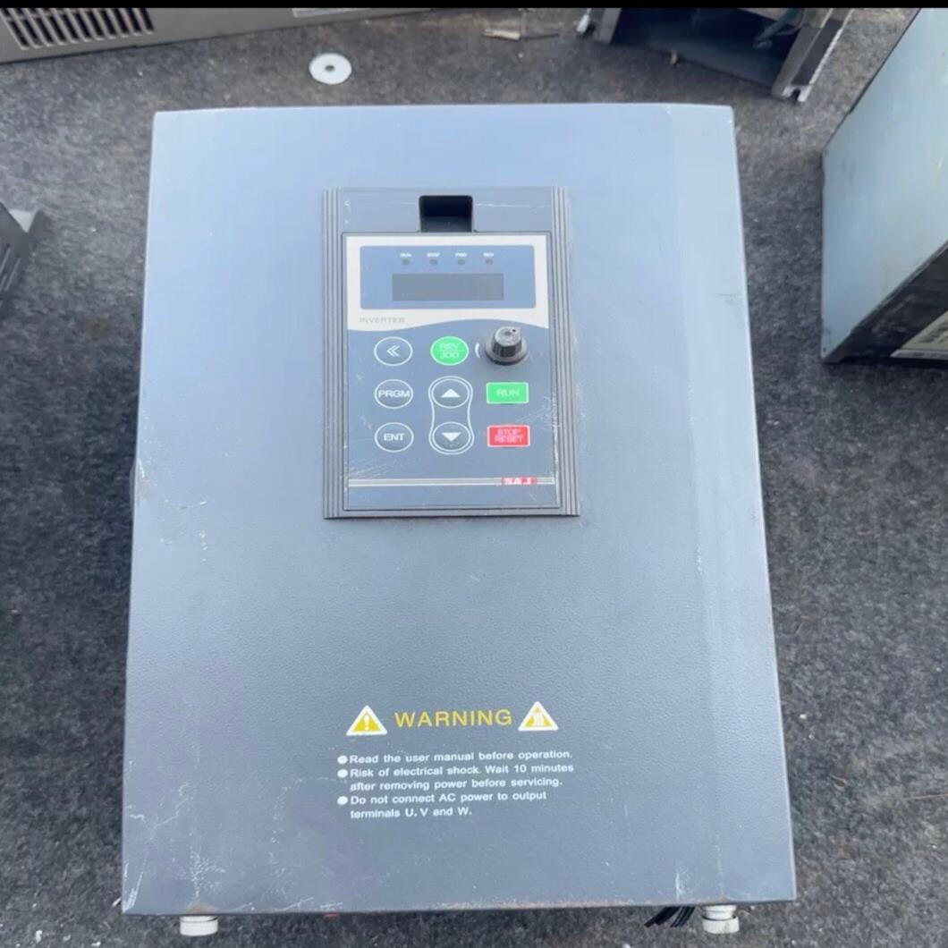 三晶变频器 8000B-4T18R5GB  18.5KW重载