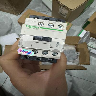 施耐德接触器LC1D09M7C   全新带包装，工程剩余3，