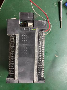 plc cp1e-e60dr-a，货，成色如图，需