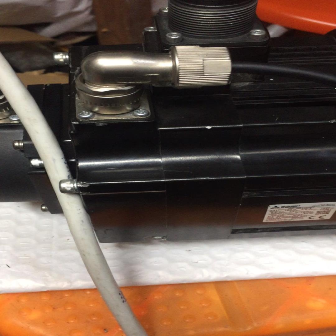 （设备配件）HG-SR102BJ伺服电机 生产日期2020年