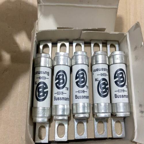 BUSSMANN保险丝 BS88:4熔断器45et，全新带