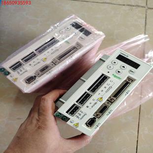 LXM23CU02M3X 全新库 施耐德200W伺服驱动器原装