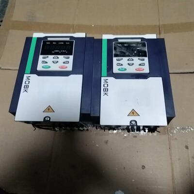 默贝克变频器MT500，各一台