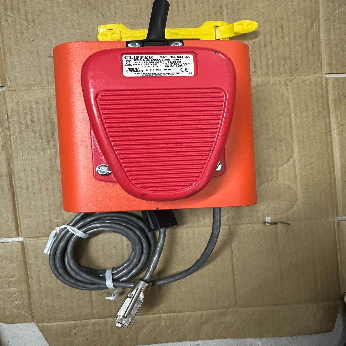 （设备配件）-美国开关必能634DA信CLIPPER脚踏