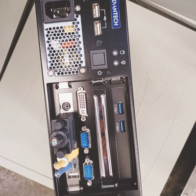 研华工控机AIMC-3200，型号AIMC-3200-00A ~议价