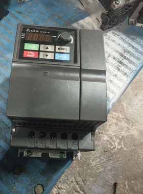 台达变频器，VFD022EL43W，22年的机子，9成多新 ~议价