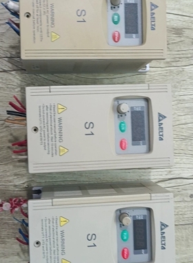 VFS002S21A台达变频器，0.2KW，220V，成色如 ~议价