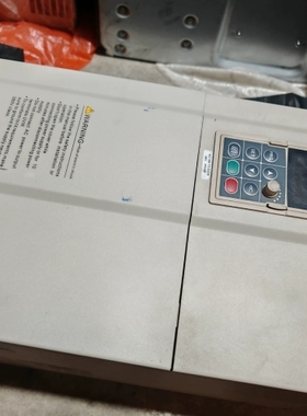 伟创变频器AC100-T3-022K，功率22KW，三相38 ~议价