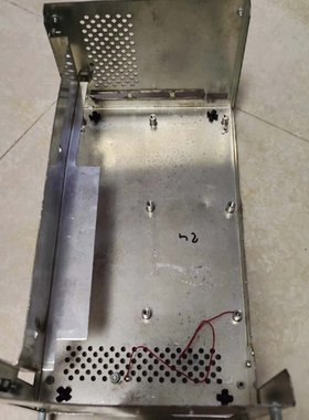NSG 438主机基座 全金属成色还可以没有生锈 ~议价