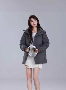 CV凸乆鸟羽绒服女短款连帽2025冬新款95白鸭绒情侣户外男面包外套