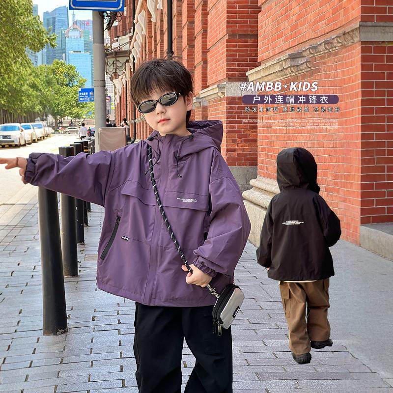儿童字母外套中小大男女童户外防水防风连帽冲锋衣  24X104