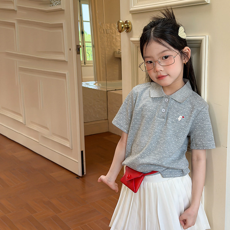 Yumi妈女童夏季儿童学院风翻领POLO衫波点满印字母刺绣T恤26C015