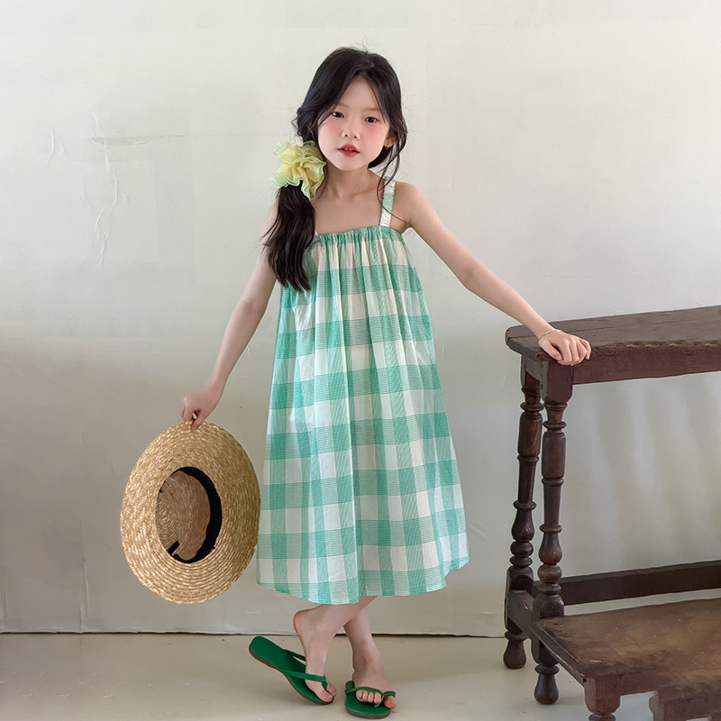 女童夏装薄荷绿格吊带长裙图片