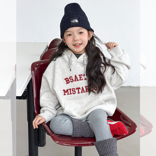 Yumi妈冬装儿童休闲连帽卫衣男女童时髦韩版加厚字母连帽衫25H073