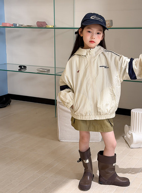 Yumi妈儿童韩版中大女童休闲时髦户外撞色夹克字母拼色外套26A214