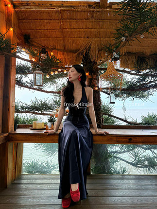 Free Optimist French Deep V-Neck Backless Strappy Halter Dress Feminine Elegant Long Dress