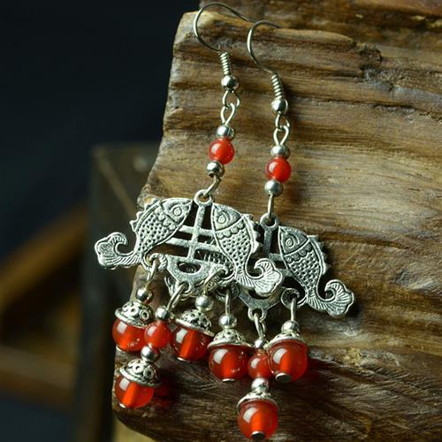 Red agate Pisces earrings seedling silver Pisces wedding