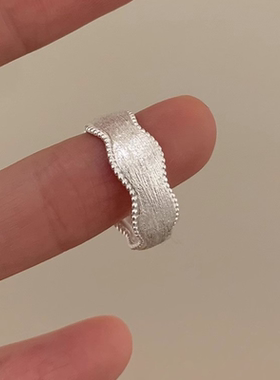 浪漫传说拉丝珠边戒指女