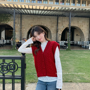 SUSAN 节日氛围感V领麻花叠穿针织马甲2525s