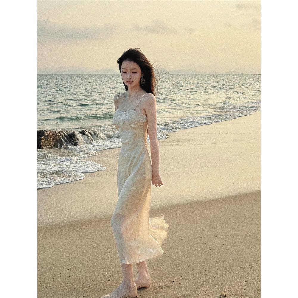 绝美海边度假温柔纯欲风蕾丝拼接修身显瘦吊带连衣裙新款开衫套装