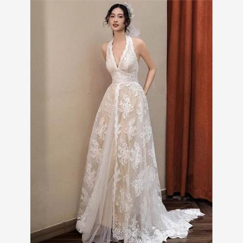 法式复古蕾丝轻婚纱新娘